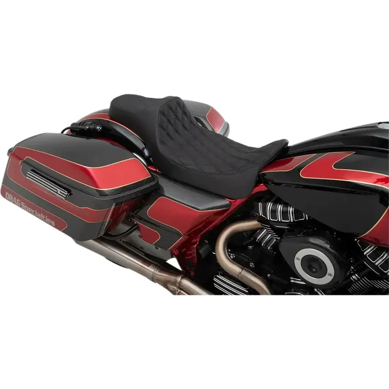 Drag Specialties Predator III -istuin pidennetyllä ulottuvuudella Harleylle Tilaa Heti