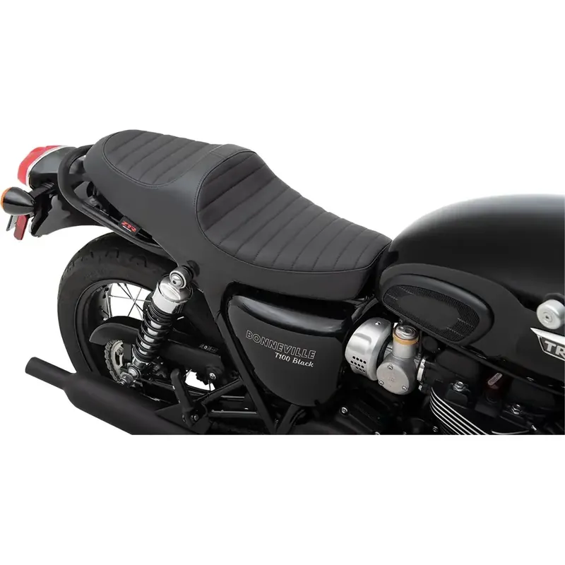 Z1R Predator III -istuin Triumphille Rajoitettu Tarjous