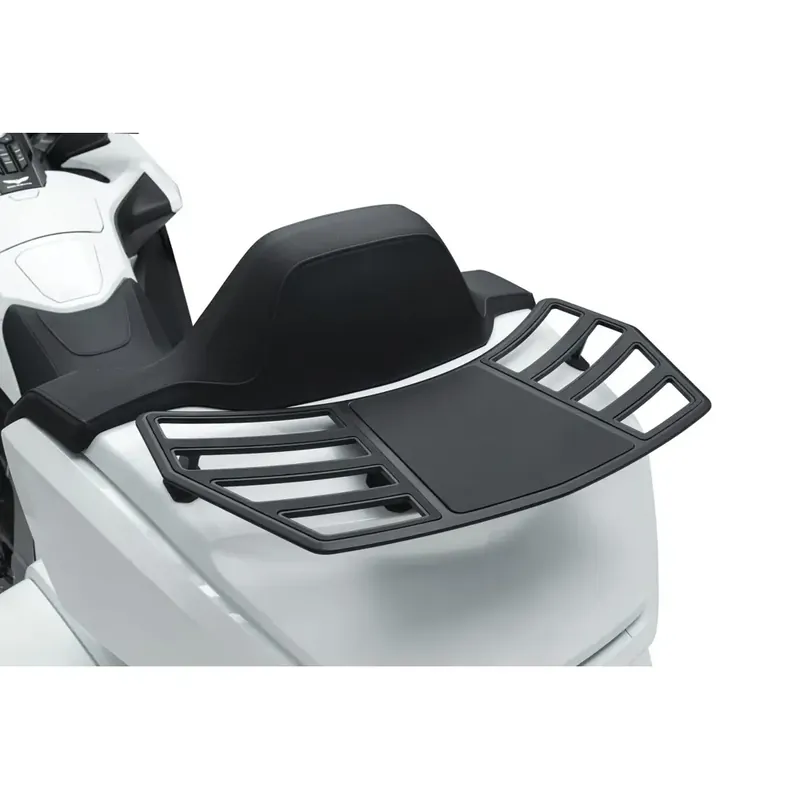 Pakollinen (Must-Have) Kuryakyn Omni-tavarateline Hondalle