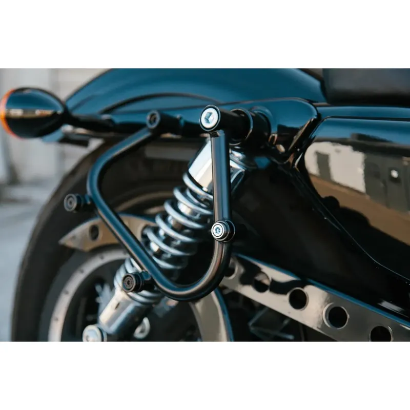 SW-Motech SLC-sivuteline Harley-moottoripyörälle Tehdashinta