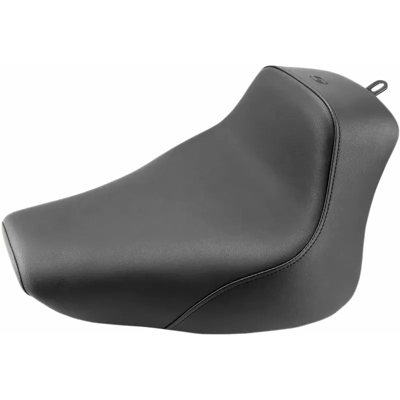 Sertifioitu Saddlemen Renegade Heels Down -yksipaikkainen moottoripyörän istuin Harley-mallille
