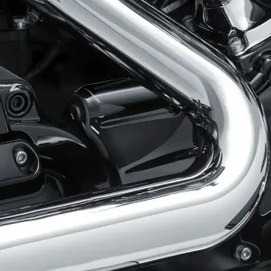 Tehdashinta Öljyletkujen koristesuoja HD M8 Softail, KURYAKYN