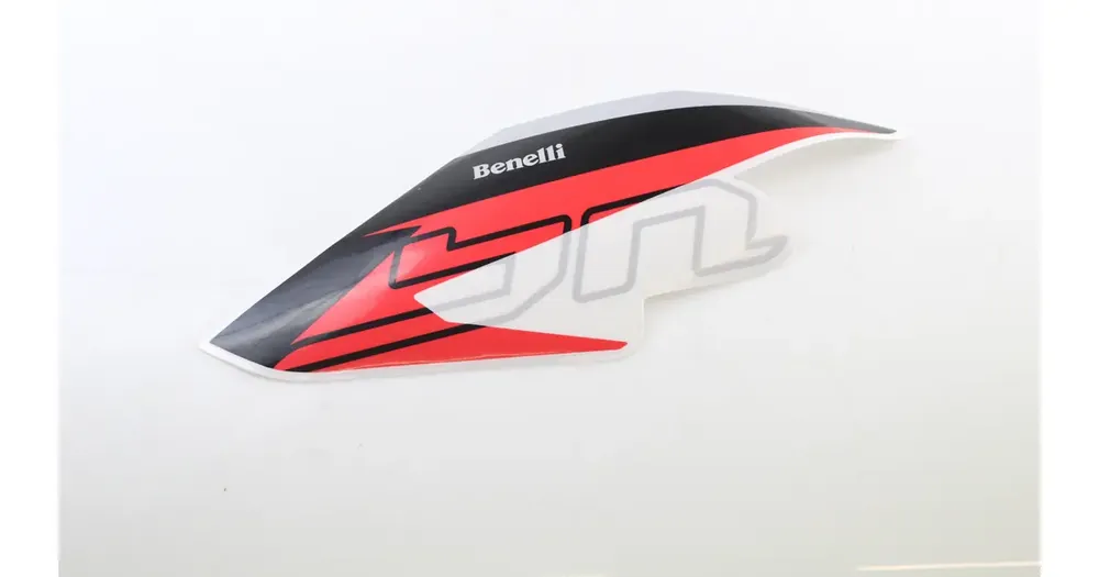 Eniten Myyty Vasemman puolen tarra Benelli BN 251