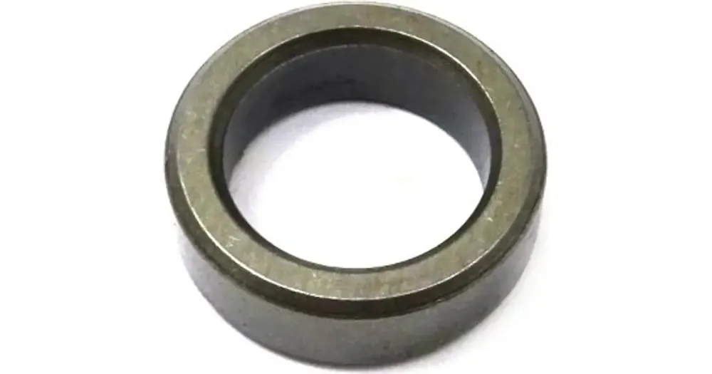 Sertifioitu Holkki 20.3x29x9 mm, joka lukitsee Junak-mallin vaihteiston toisen vaihteen rattaan lähtöakselilla.