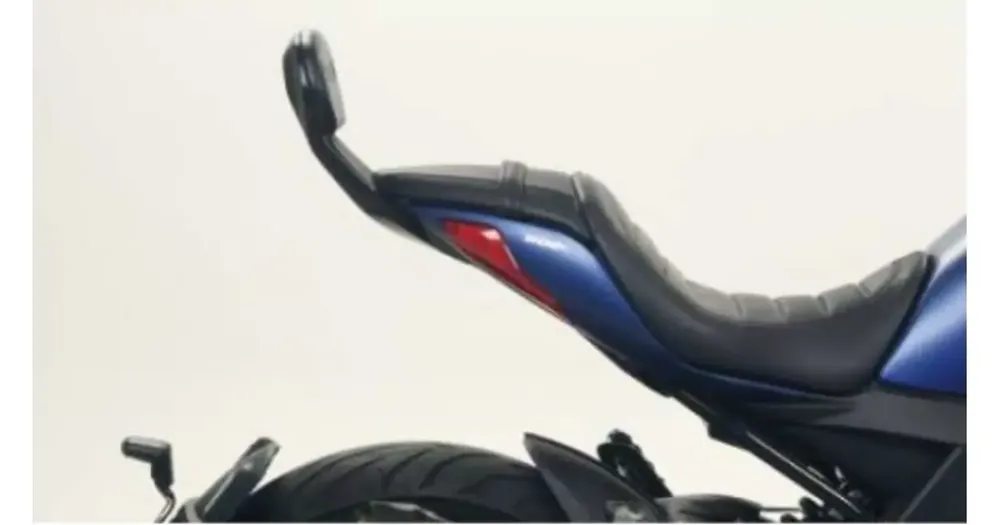 Benelli 502C -matkustajan selkänoja Suosittu